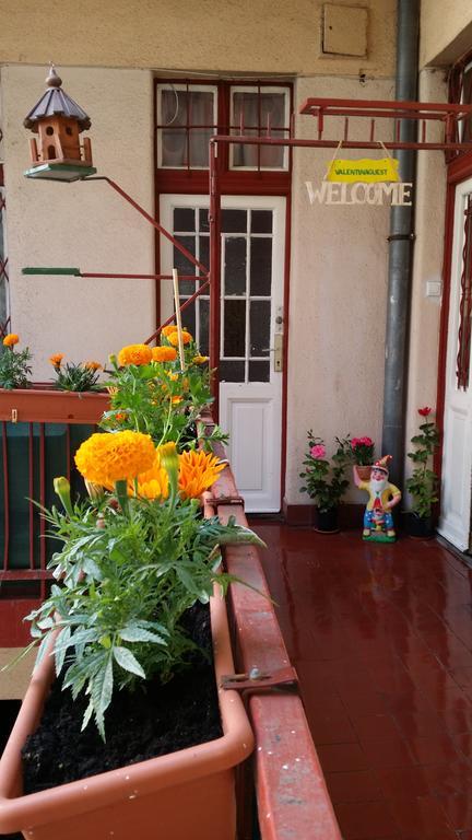 Valentina Guesthouse Budapesta Exterior foto